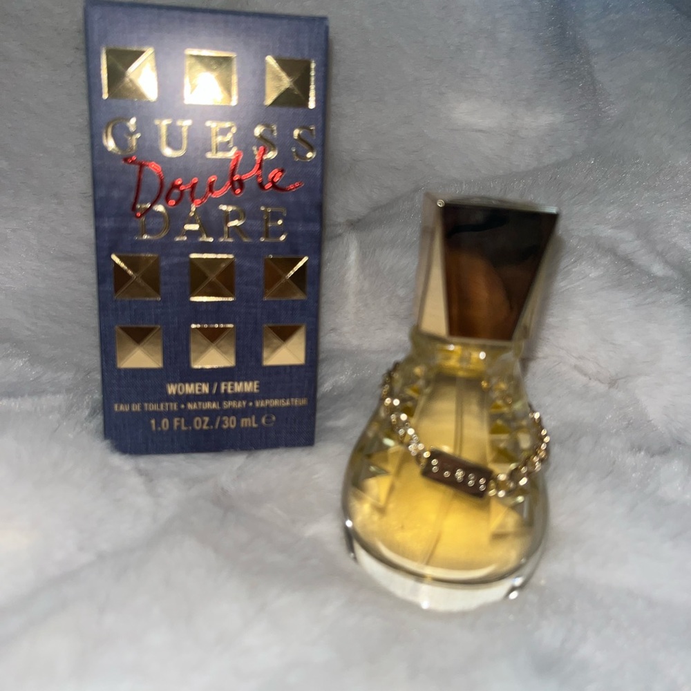 Woman perfume